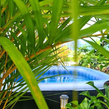 Le Cocon De Madana Apartman Saint-Joseph Kültér fotó